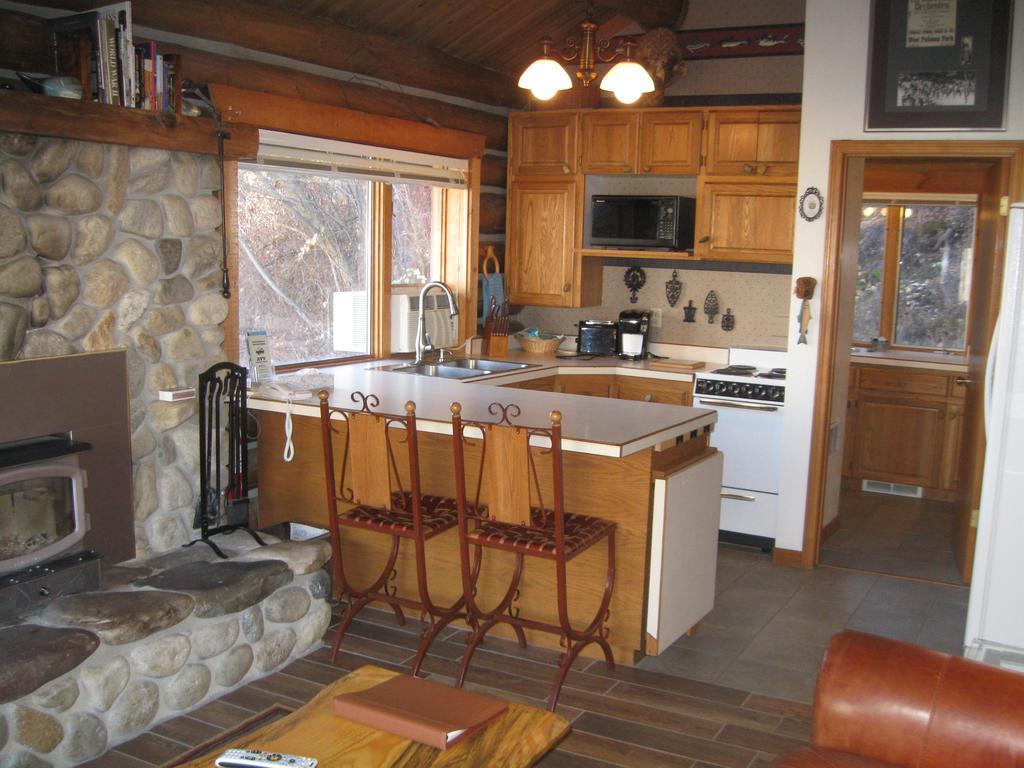 Rye Creek Lodge Darby Exteriér fotografie
